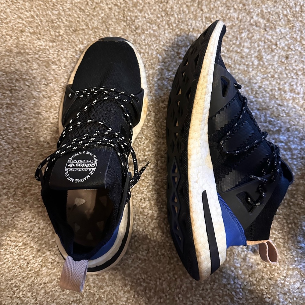 Women’s arkyn core black adidas tennis shoe
